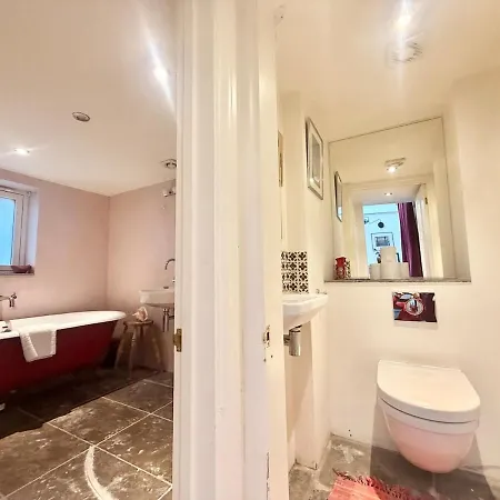 Samuels Den - Unique 1 Bed With Brunel Heritage Apartman *