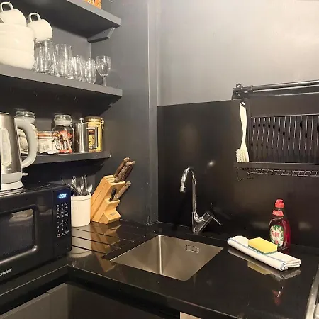 Samuels Den - Unique 1 Bed With Brunel Heritage *