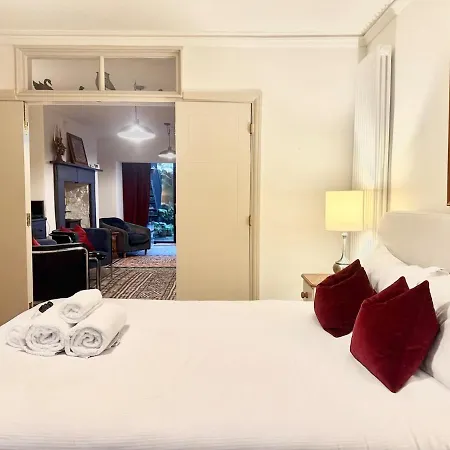 Samuels Den - Unique 1 Bed With Brunel Heritage *